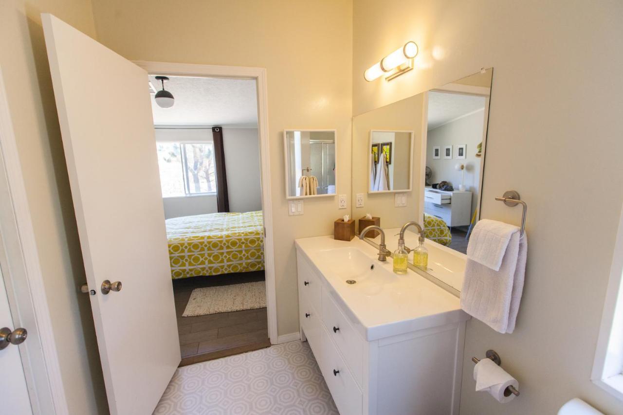 @ Marbella Lane - 10 Acres Oasis Desert Retreat! Joshua Tree Eksteriør bilde
